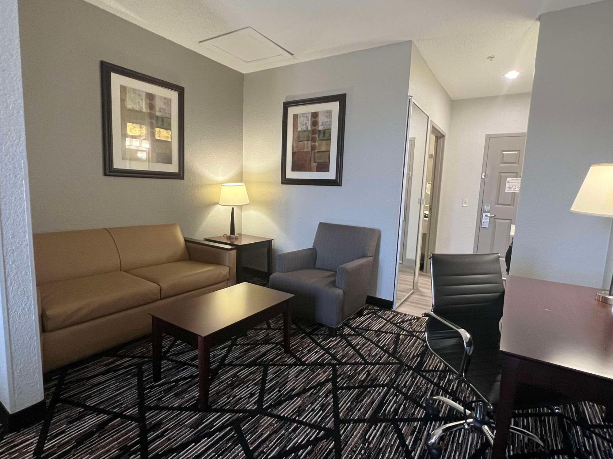 Best Western PLUS Hobby Airport Inn&Suites Houston Exterior foto